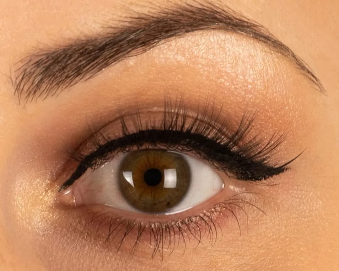 Kocie oko rzęsy dla kogo? Sprawdź, czy to idealny wybór dla Ciebie