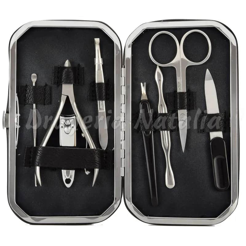 Zestaw do manicure: co do czego służy i jak uniknąć błędów w pielęgnacji paznokci