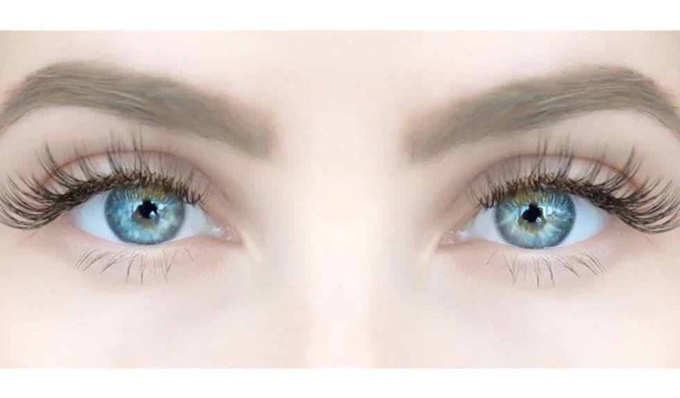 Jak stosować olejek rycynowy na rzęsy, aby uzyskać piękne efekty